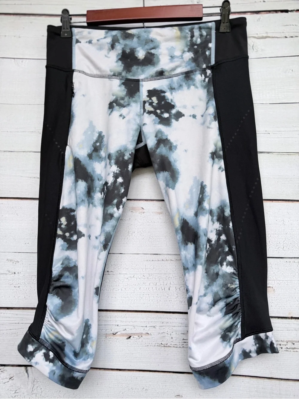 Lululemon Stop At Nothing Crop Leggings Mini Blooming Pixie Aquamarine - Size 10